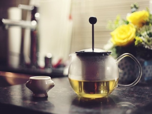 Bei ceai