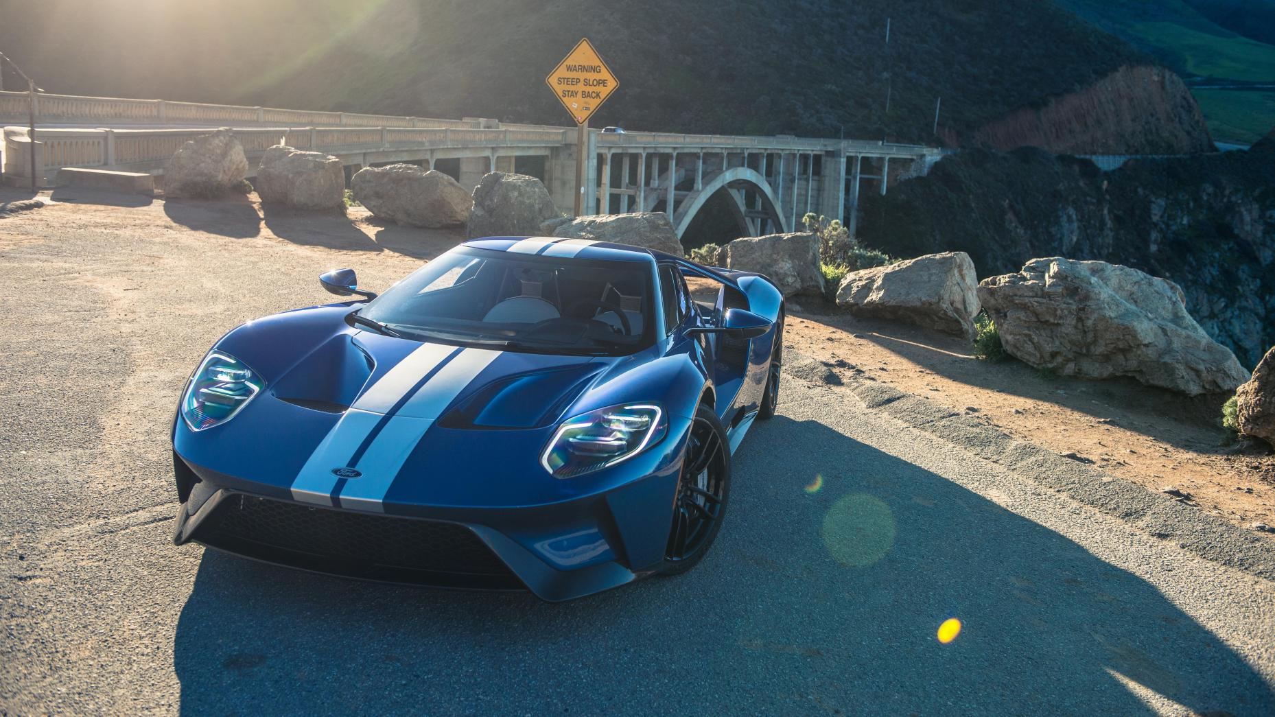 BONUS VIDEO: Ford GT intra in RACE Mode