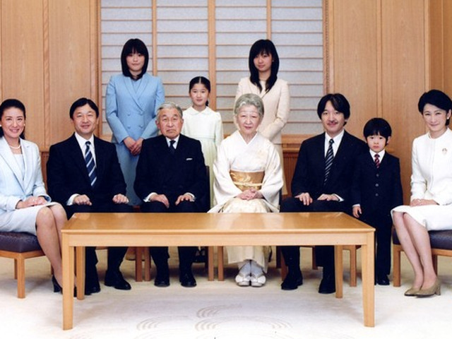 Familia Regala a Japoniei - Imparatul Akihito