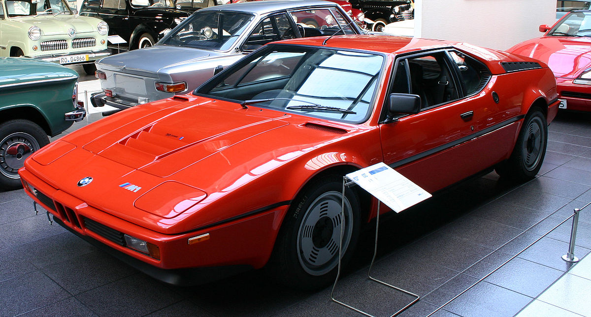 9. BMW si-a produs un Lamborghini