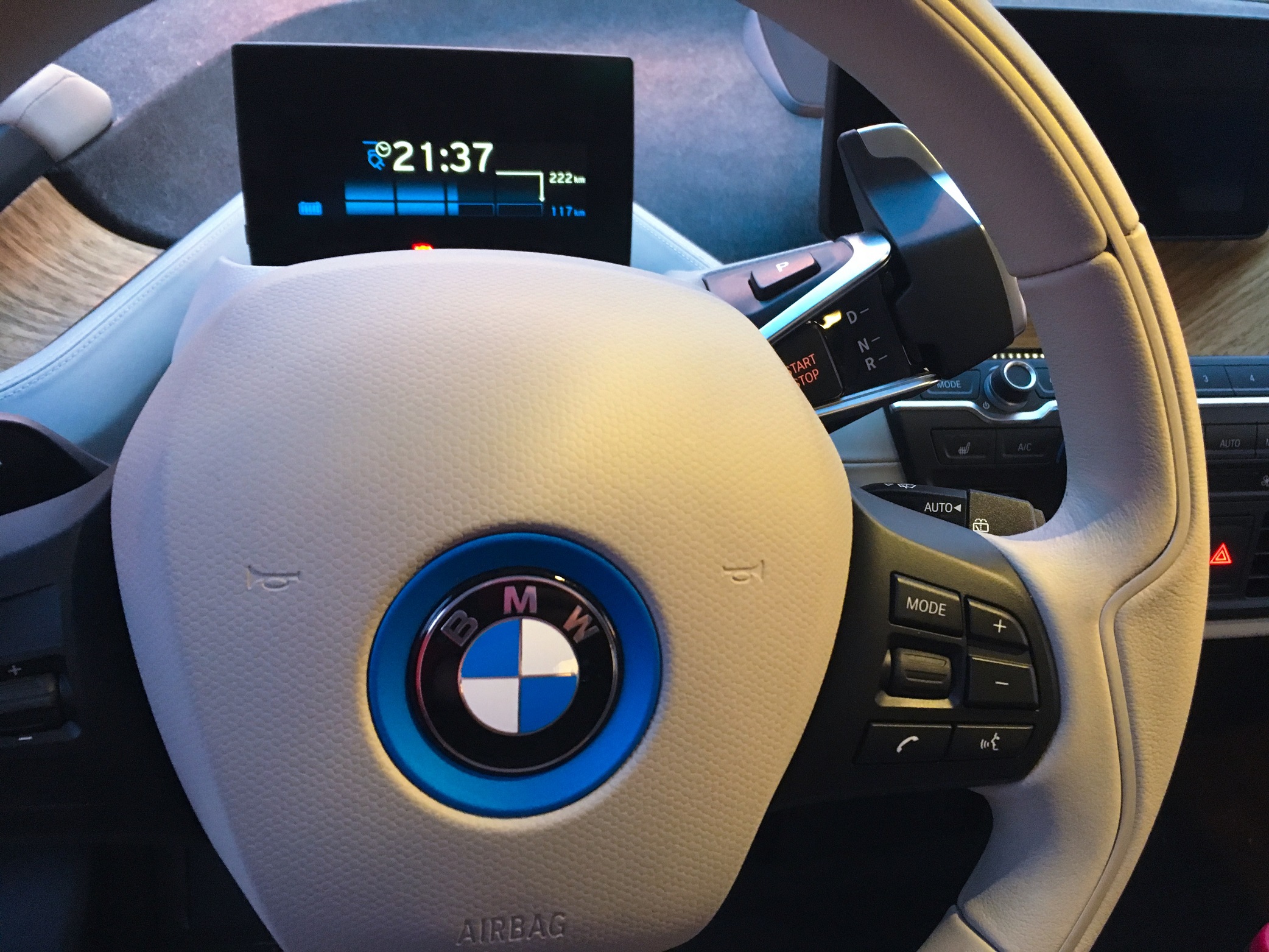 BMW i3 ne aduce viitorul in prezent