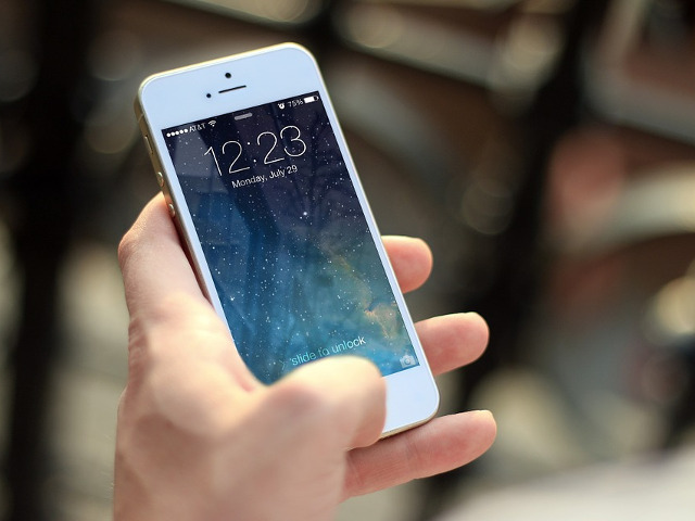 Folosesti telefonul in timpul zborului