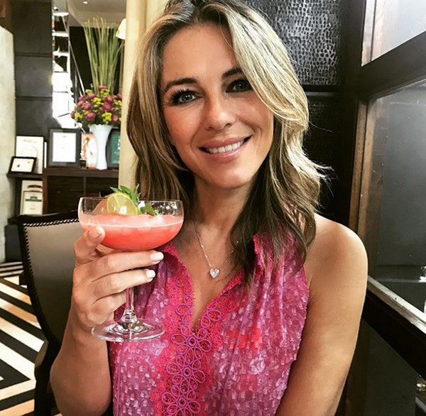 Elizabeth Hurley (52 de ani)