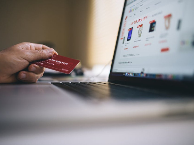 Trimite un card cadou