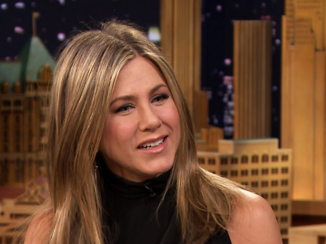 Jennifer Aniston - 150 de milioane de dolari
