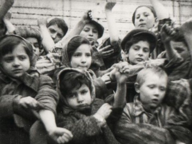 La Auschwitz au ajuns si 150.000 de polonezi, 23.000 de tigani si 15.000 de prizonieri sovietici