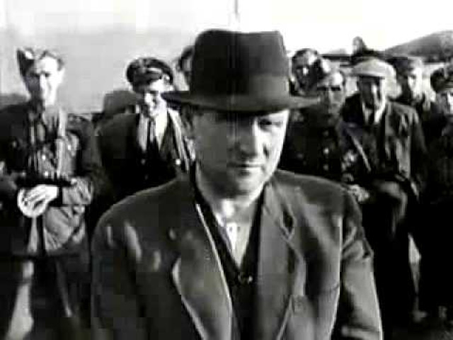 Comandantul de la Auschwitz, Rudolf Hoss, a fost arestat in 1946, acuzat de crima si condamnat la moarte prin spanzurare