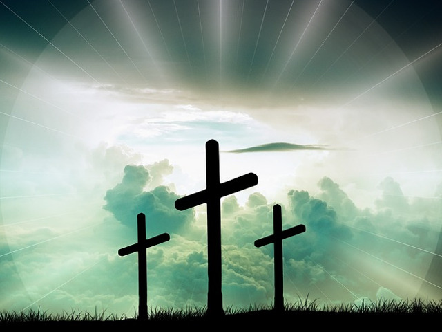 In 2001, Enciclopedia Crestinismului numara 33,830 de culte