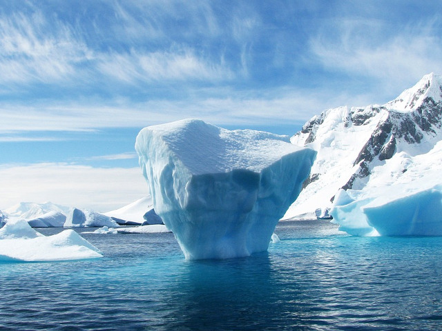 Exista cel putin sapte biserici crestine in Antarctica
