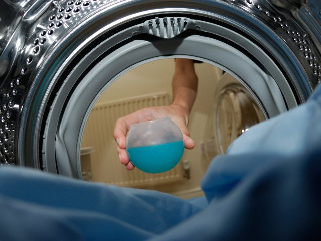 Par stalucitor cu ajutorul detergentului