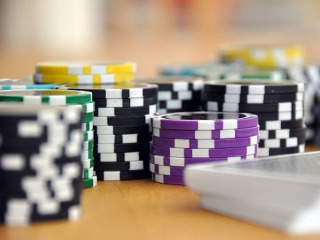 Practicarea jocurilor de noroc acasa