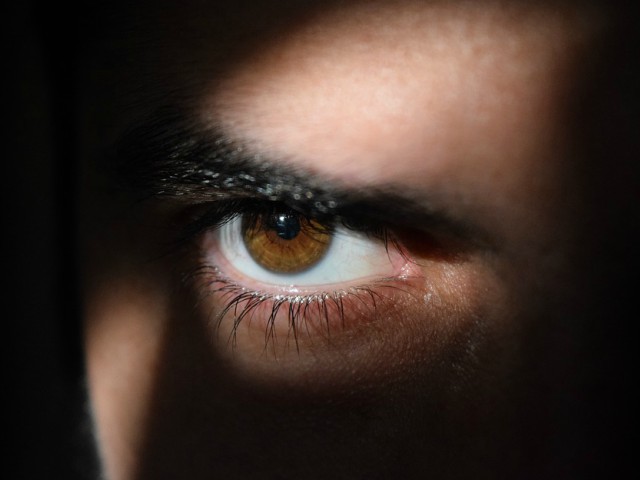 Privirea partenerului - voyeurism