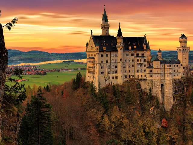 Castelul Neuschwanstein, Schwangau, Germania - "Frumoasa adormita"