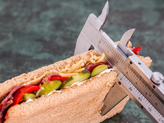 Dieta gluten free te ajuta sa slabesti