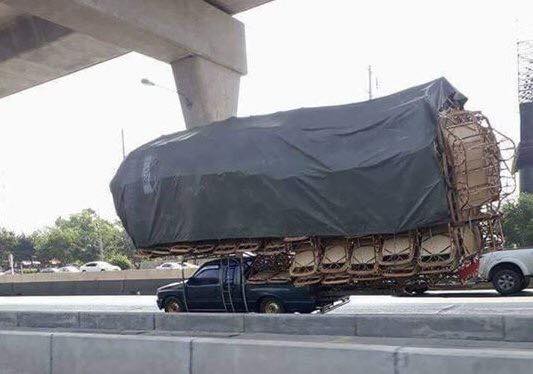 Cred ca ar fi bine sa stati departe