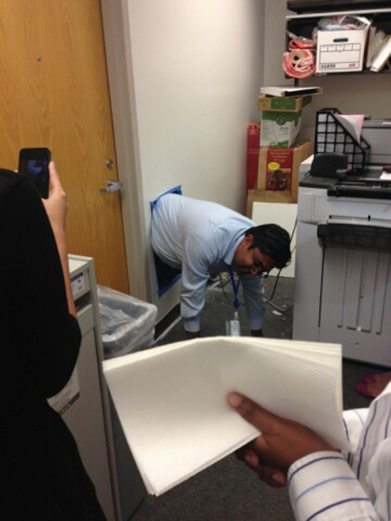 Cand ramai blocat in birou trebuie sa gasesti o solutie pentru a iesi