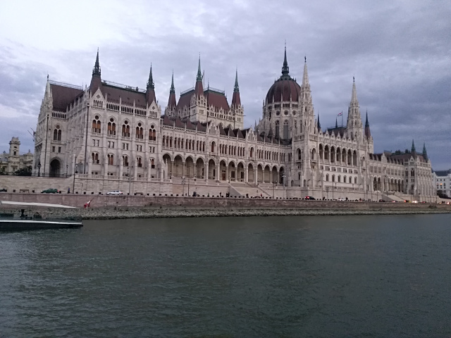 Parlamentul Ungariei care impresioneaza prin grandoare