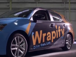 Sa pui afise/reclame pe masina personala