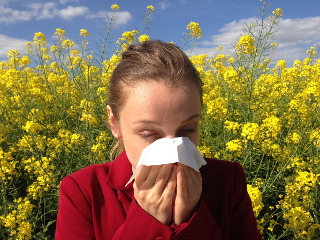Amelioreaza simptomele alergiilor