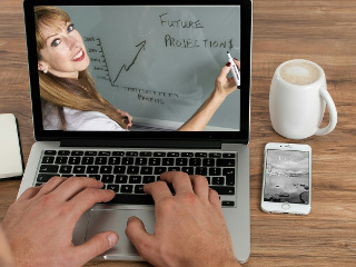 Nu pierde contactul cu partenerii tai