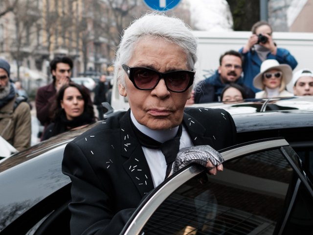 Karl Lagerfeld, omul care a reinventat traditionalul