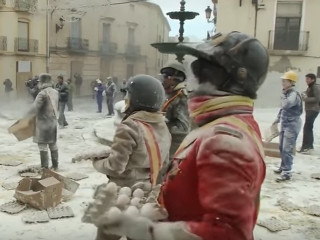 Els Enfarinats, in Spania