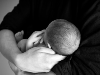 Nasterile si varsta sunt factori de risc pentru cancerul de san