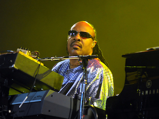 Stevie Wonder nu este orb