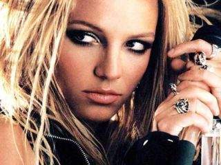 In locul lui Britney Spears a cantat altcineva