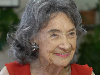 Se trezeste inainte de rasarit