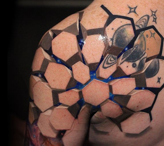 Iti da impresia ca si-a taiat bucati din piele