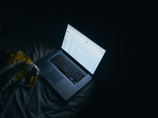 Opreste dispozitivele electrice