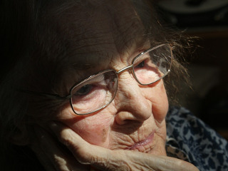 Soarele este benefic pentru pacientii cu Alzheimer