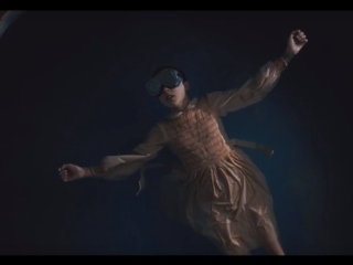 Scena de plutire in apa