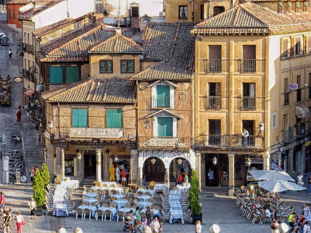 Sa stai in aer liber, la terasa, nu inchis intr-un restaurant