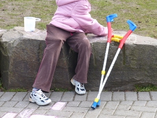 Haine adaptabile pentru cei cu nevoi speciale