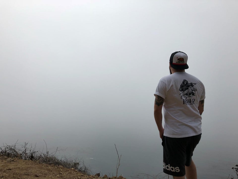 Cand zbori aproape 10.000 de kilometri ca sa vezi o priveliste, dar...este ceata