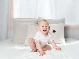 Ne nastem cu zambetul, nu il invatam