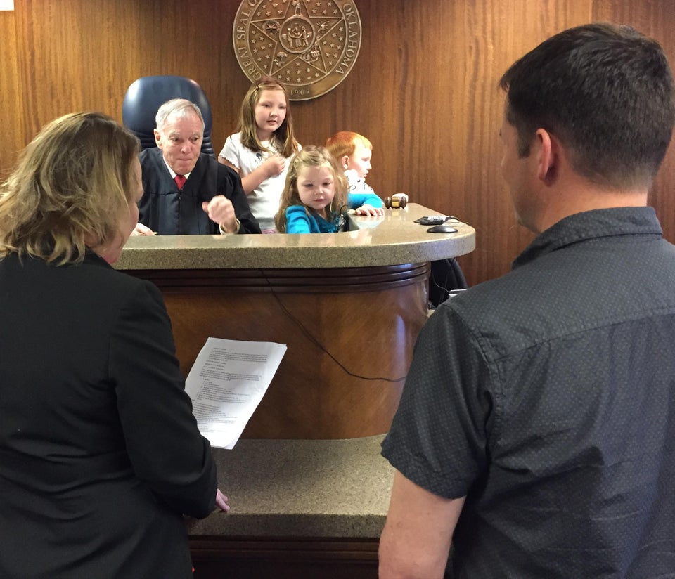 Procesul de adoptie s-a incheiat si in sfarsit pot lua copiii acasa!