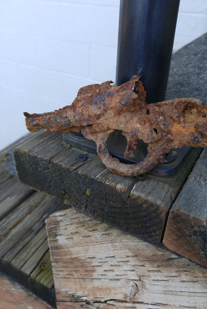 O arma gasita in timpul unor reparatii la o casa