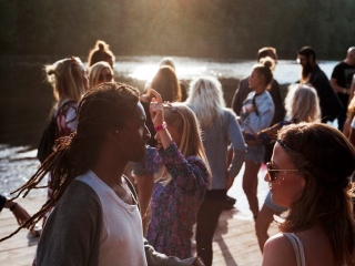 Intrebi o cunostinta noua lucruri personale