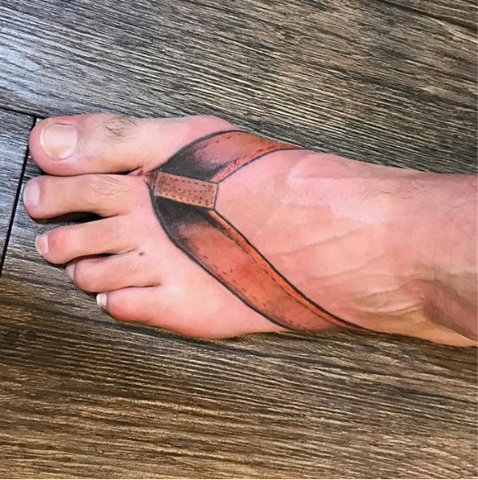 O idee amuzanta pentru persoanele carora nu le place sa poarte pantofi