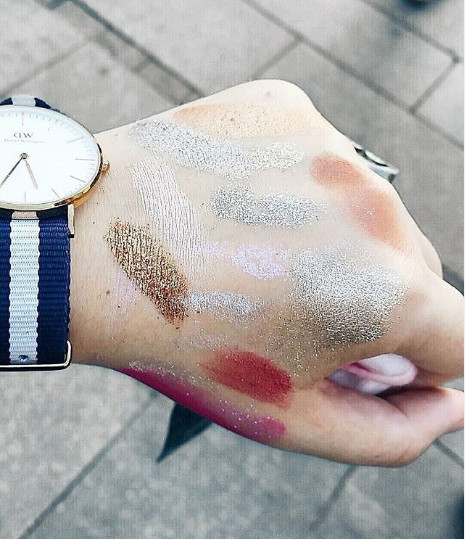 De fiecare data cand iesi dintr-un magazin de make-up: