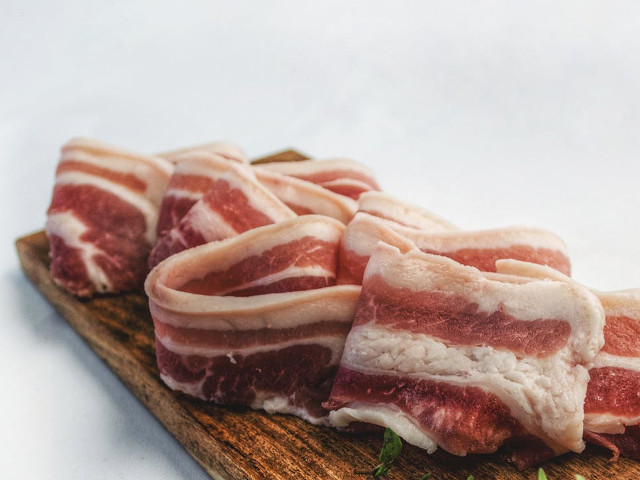 Te ajuta sa scoti o aschie