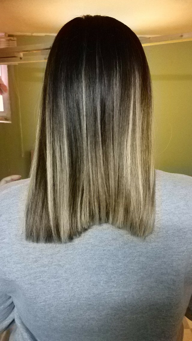 A mers la un salon care i-a luat foarte putini bani