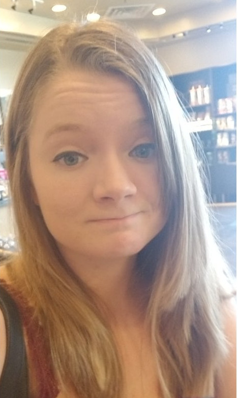 A vrut sa ii fileze parul, dar se pare ca stilistul nu era prea priceput