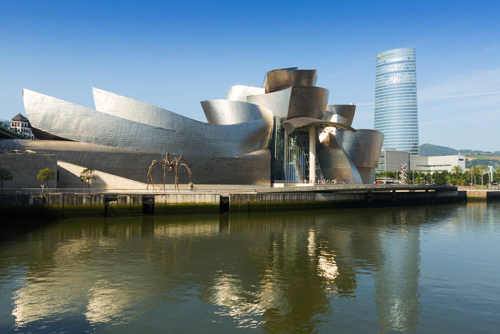 10. Muzeul Guggenheim - Bilbao, Spania