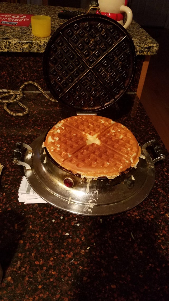 7. Waffle Maker din anul 1920