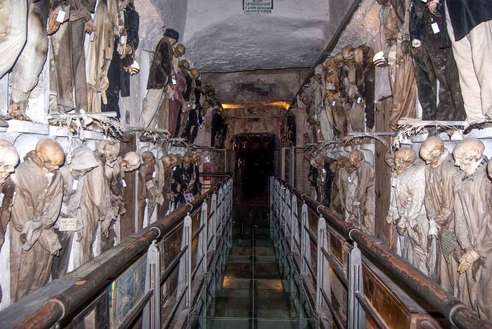 7. Catacombele Capucci, Italia