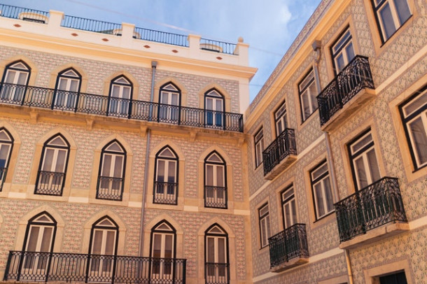 Care este capitala Portugaliei?